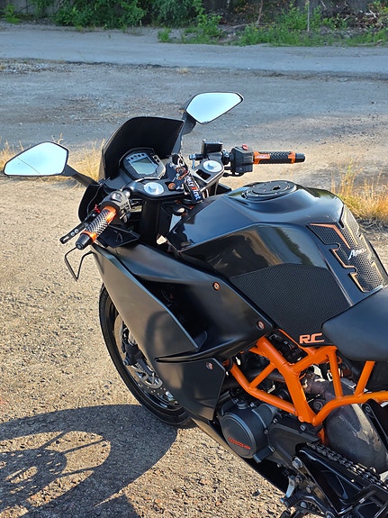 KTM RC 125R 13 of 29
