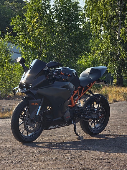 KTM RC 125R 6 of 29