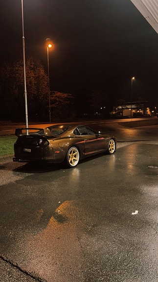 Toyota Supra 2 of 5