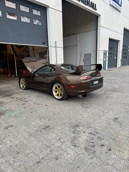 Toyota Supra 5 of 5