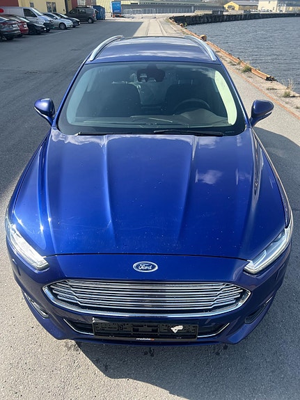 Ford Mondeo 2 of 8