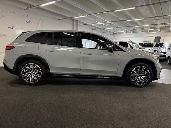 Mercedes-Benz EQS SUV 5 of 5