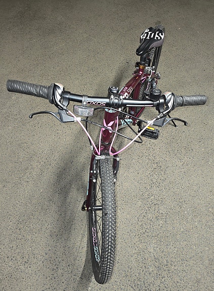 Product image 2 of 9