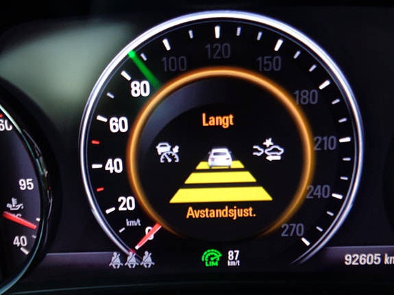 Opel Insignia 28 of 30