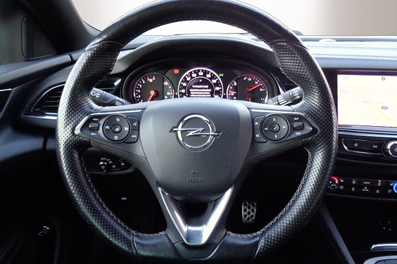 Opel Insignia 17 of 30