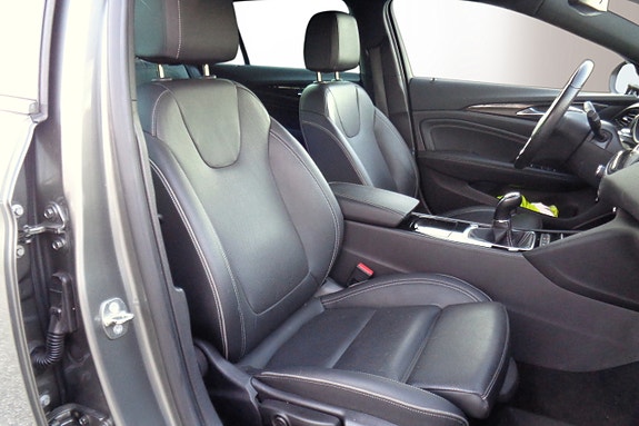Opel Insignia 14 of 30