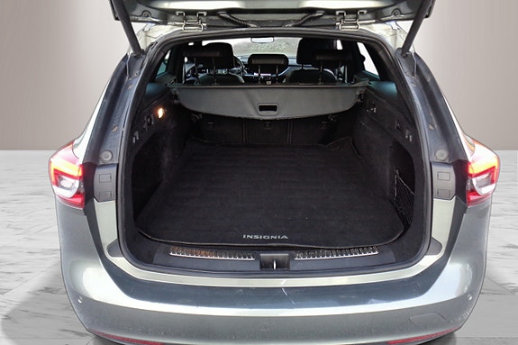 Opel Insignia 18 of 30