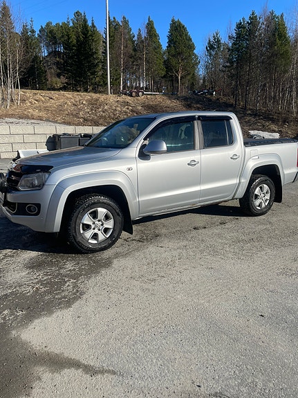 Volkswagen Amarok 3 of 5
