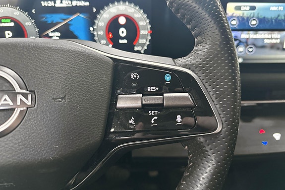 Nissan Ariya 13 of 22
