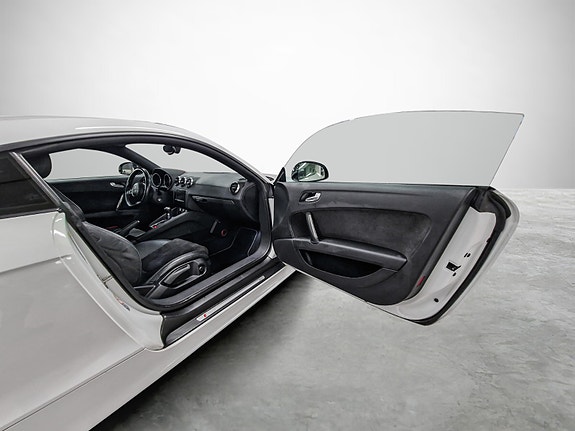 Audi TT 18 of 27