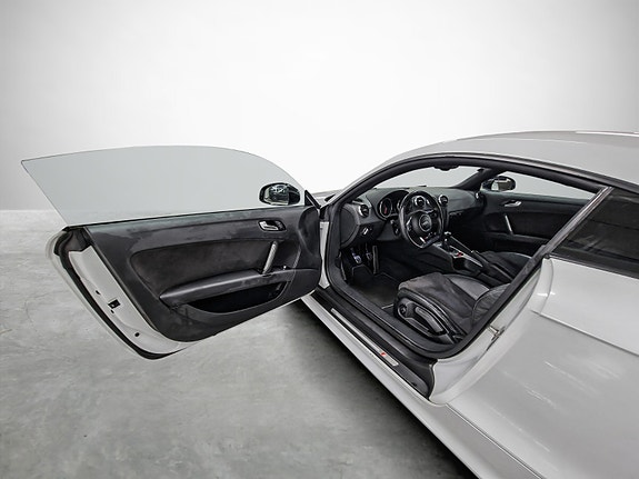 Audi TT 9 of 27