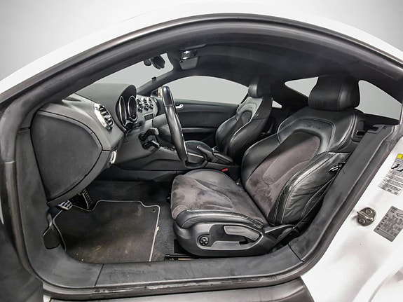Audi TT 10 of 27