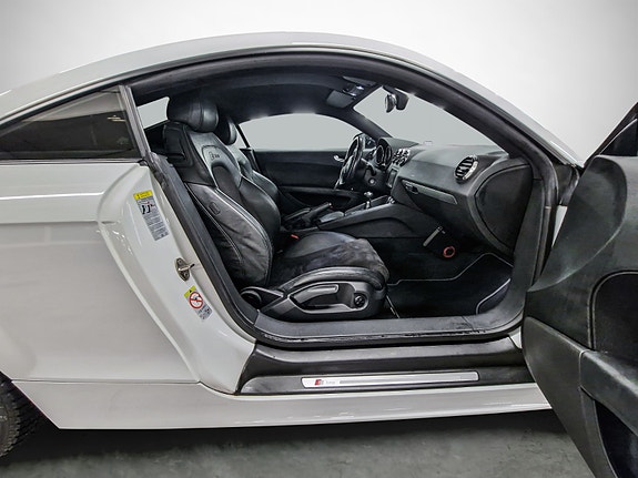 Audi TT 17 of 27