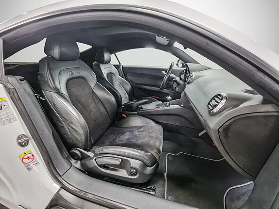 Audi TT 16 of 27