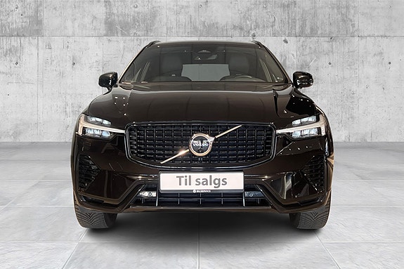 Volvo XC60 2 of 5
