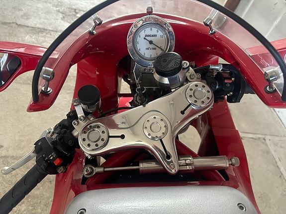 Ducati MH900 Ducati MH900 e (Evoluzione) Kun 2000 stk produser 7 of 13