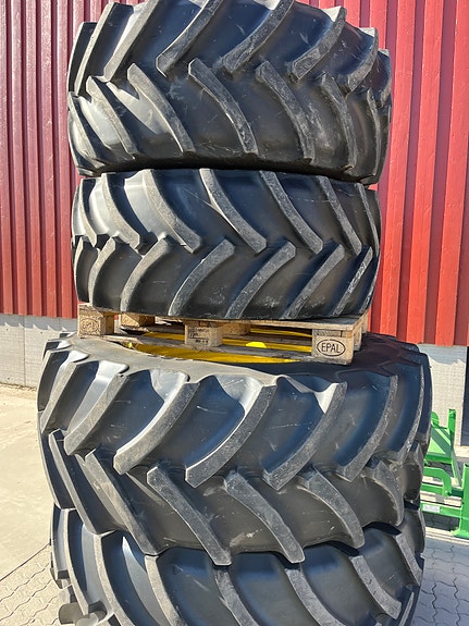 John Deere R150