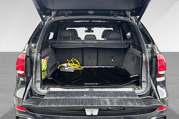 BMW X5 13 of 20