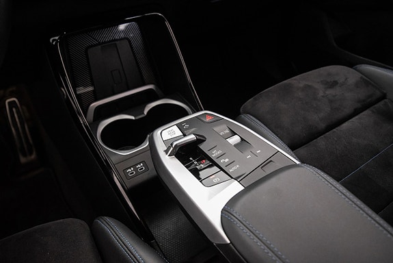 BMW X1 20 of 25