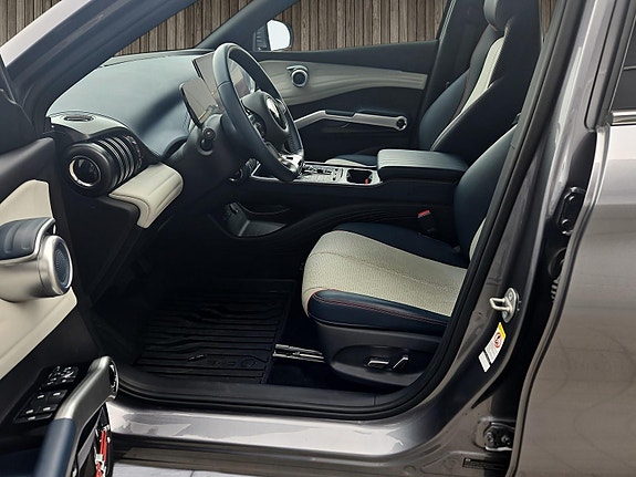 BYD Atto 3 13 of 15