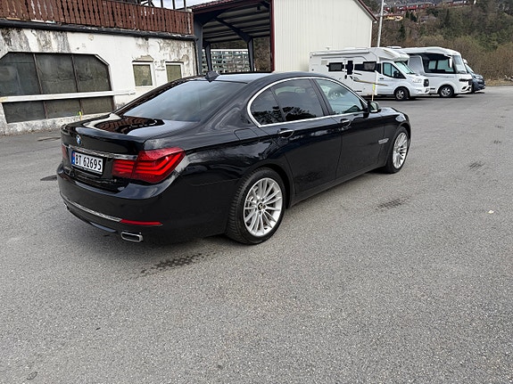 BMW 740d 5 of 23
