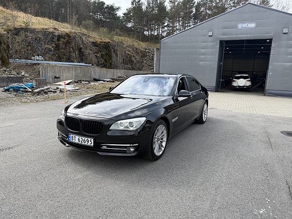 BMW 740d 2 of 23