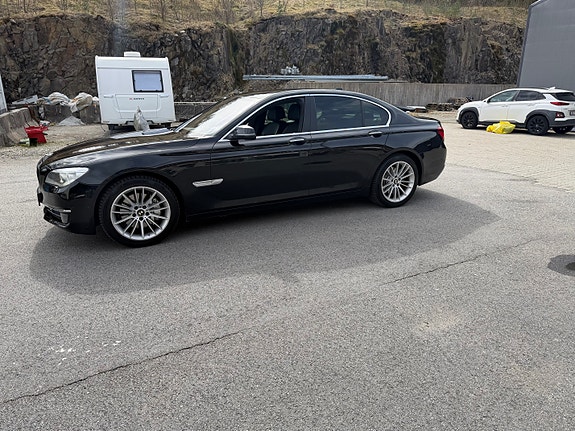 BMW 740d 9 of 23