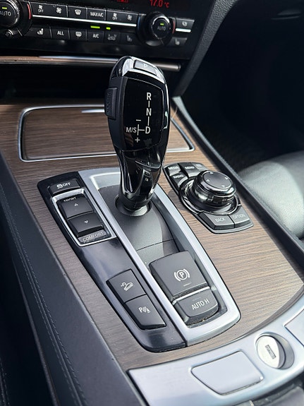 BMW 740d 18 of 23