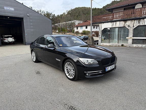 BMW 740d 4 of 23