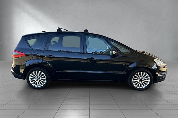 Ford S-MAX 4 of 17