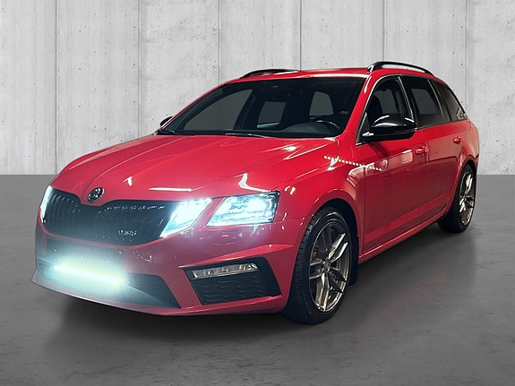 Skoda Octavia RS 2 of 5