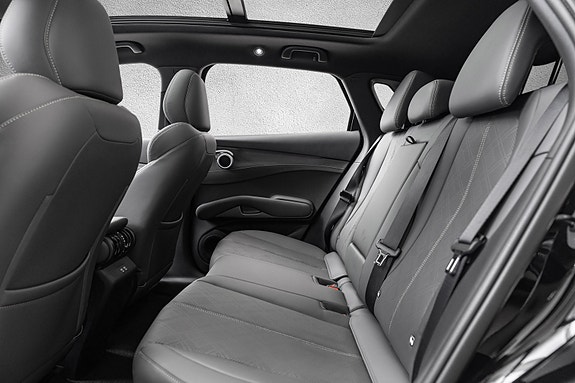 BYD Atto 3 Evo 13 of 28