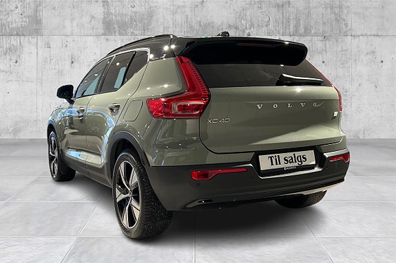 Volvo XC40 5 of 5
