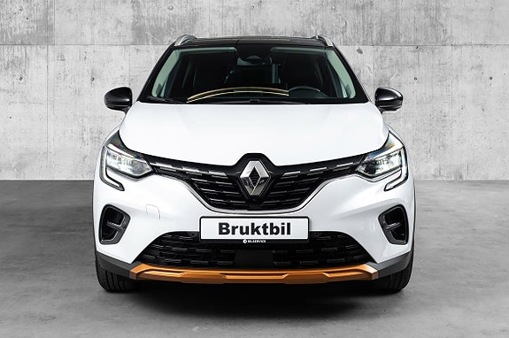 Renault Captur 2 of 5