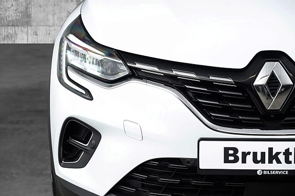 Renault Captur 3 of 5