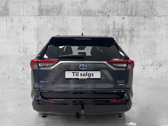 Toyota RAV4 Plug-in Hybrid 5 of 5