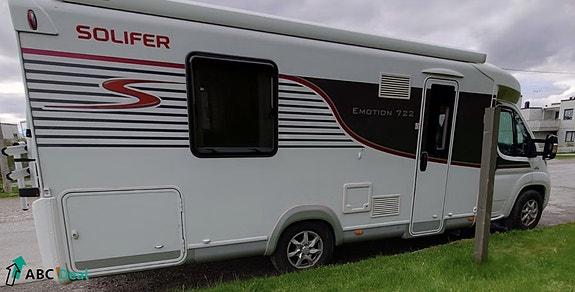 Solifer Emotion T 722 | GARANTI | Queenbed | Gulvvarme | TV | Kj.skap m/kjøleskuff | Kj.vifte | Sep.dusj | S.stativ | 3 of 5