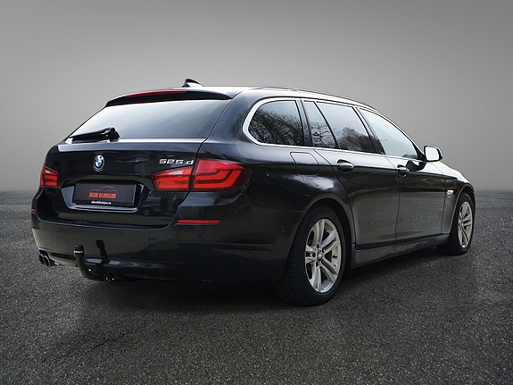 BMW 525d 8 of 30