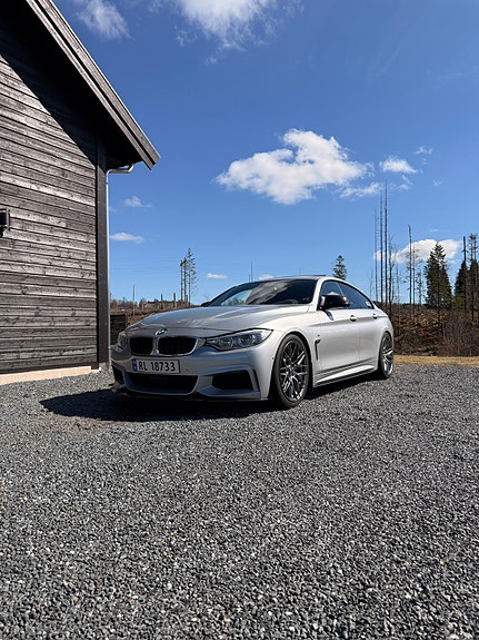 BMW 440i 2 of 5