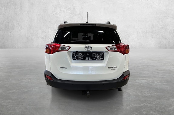 Toyota RAV4 4 of 5