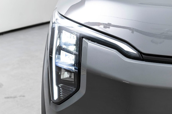 Kia EV3 4 of 5