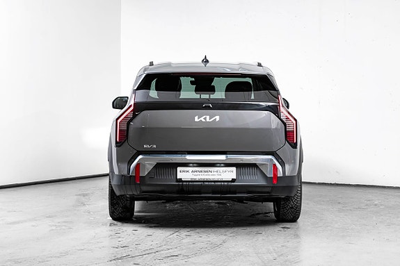 Kia EV3 5 of 5