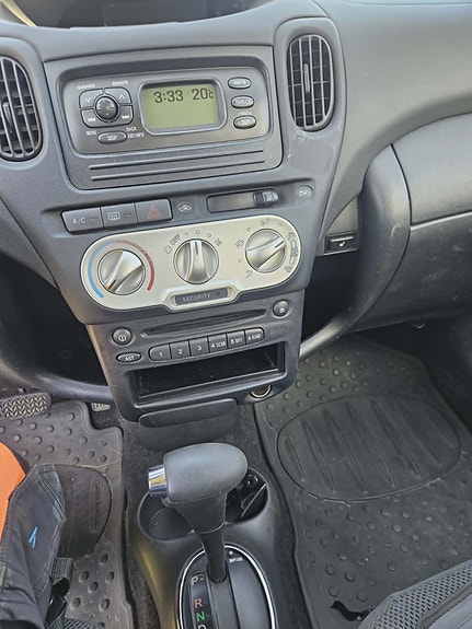 Toyota Verso-S 4 of 13