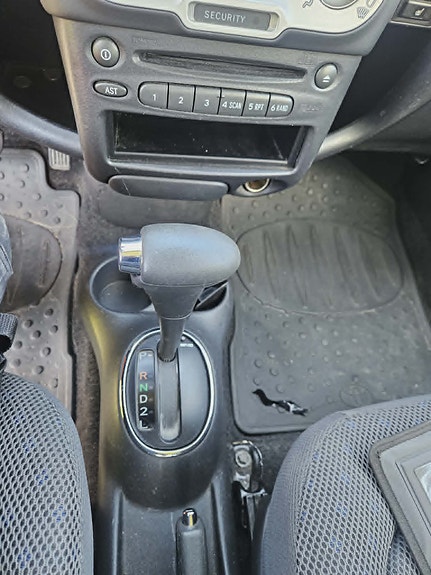 Toyota Verso-S 5 of 13