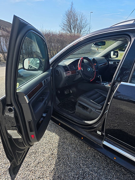 Volkswagen Touareg 6 of 19