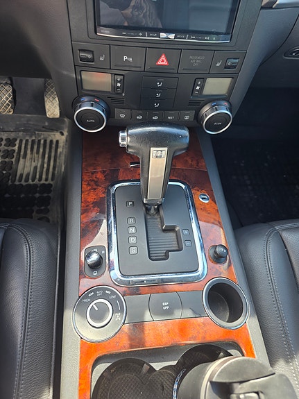 Volkswagen Touareg 13 of 19