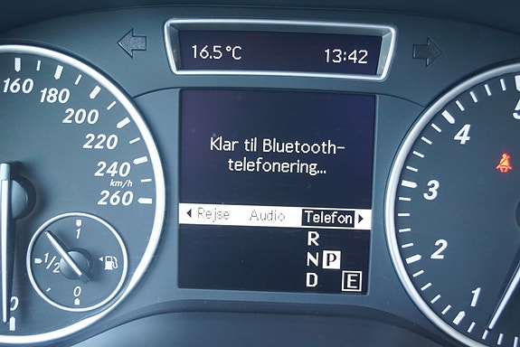 Mercedes-Benz B180 27 of 30