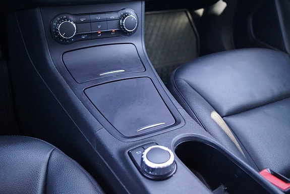 Mercedes-Benz B180 29 of 30