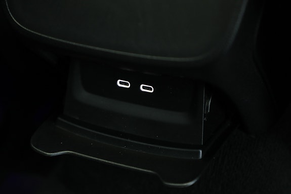 Mercedes-Benz EQE350 24 of 30
