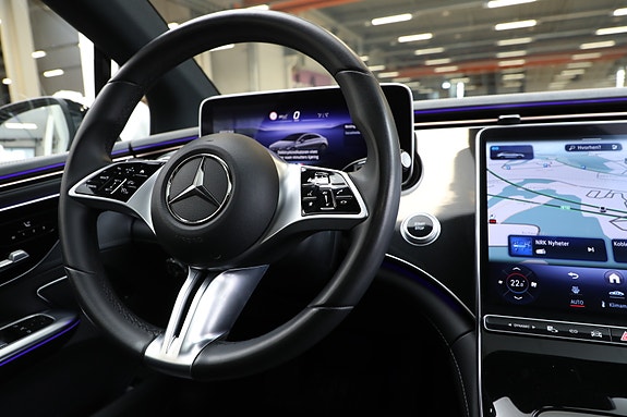 Mercedes-Benz EQE350 14 of 30
